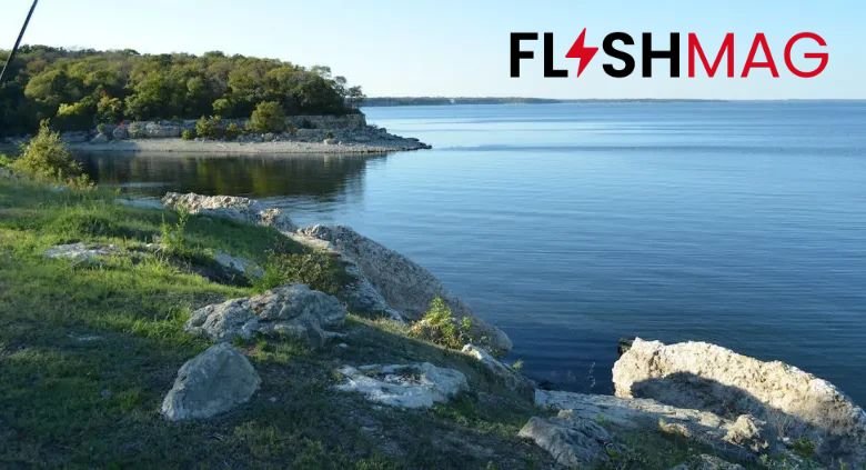 lake texoma should be capitalized